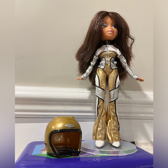 Play Sportz Extreme Sky Diving Yasmin Bratz doll MGA 2008 - Picture 3 of 7